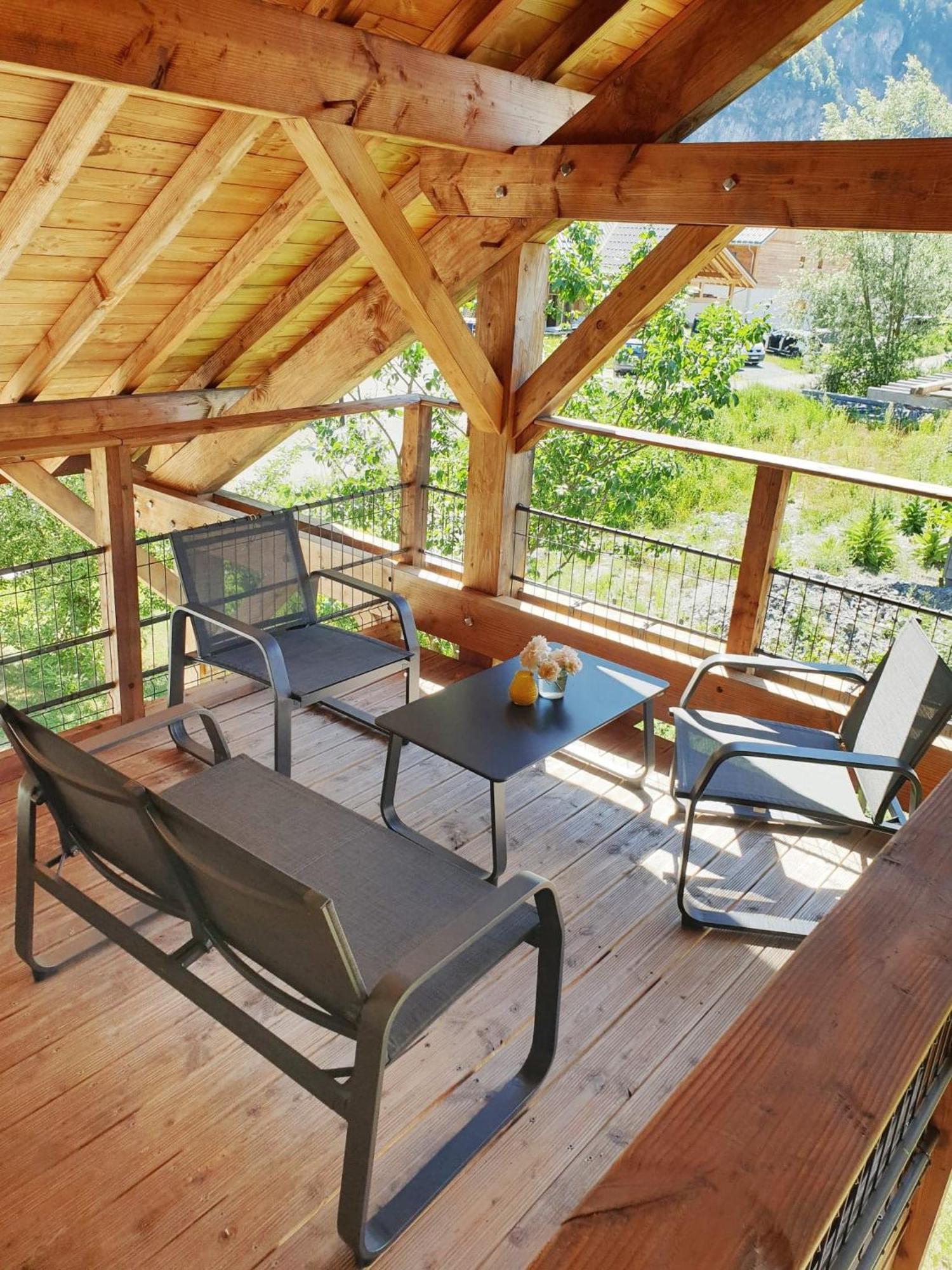 Whisperive Lodge - Le Vert Aux Bords De Rive Le Bourg-dʼOisans Εξωτερικό φωτογραφία
